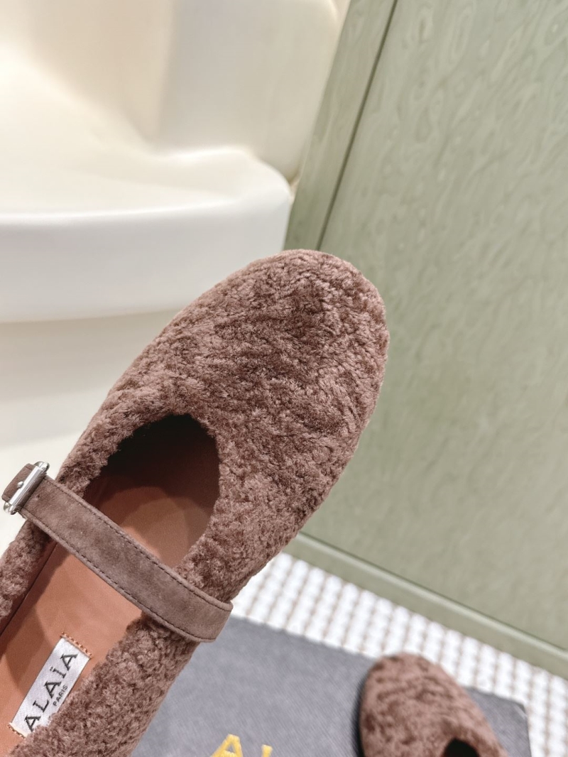 Alaia Flat Shoes